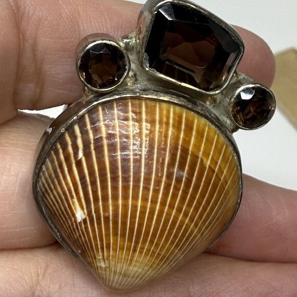 Honora 925 Sterling Silver Ring w Brown, Tan | Mercari 925 Sterling Silver Natural Seashell And Smoky Quartz Gemstone Ring Sz 9 16.61g